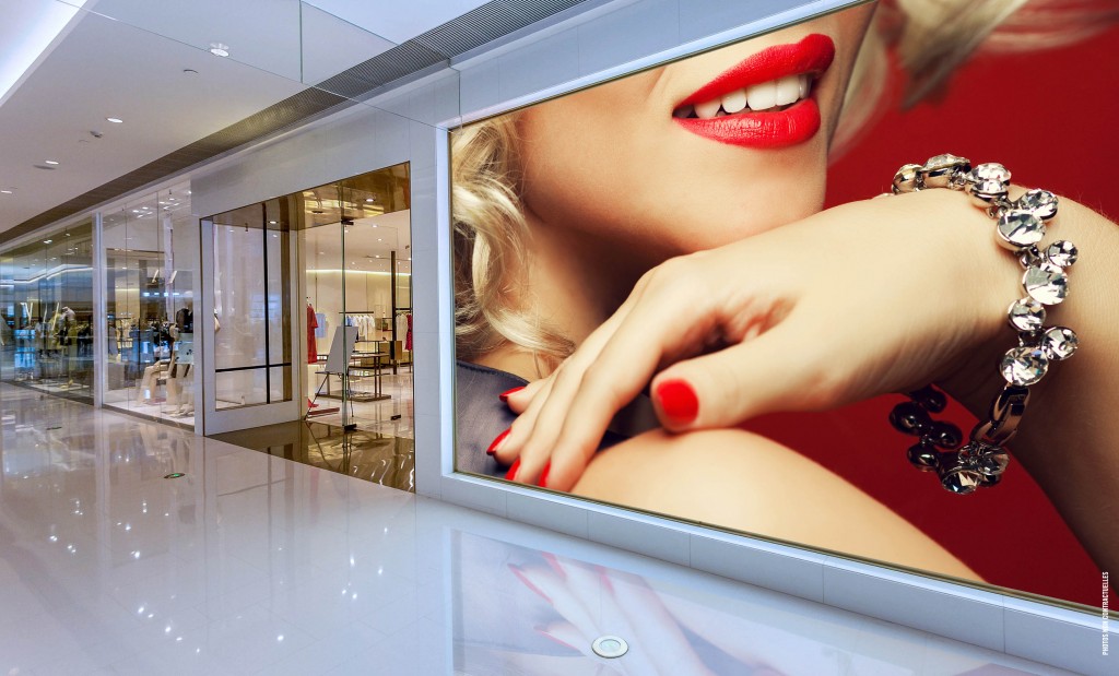 écran LED affichage dynamique galerie centre commercial