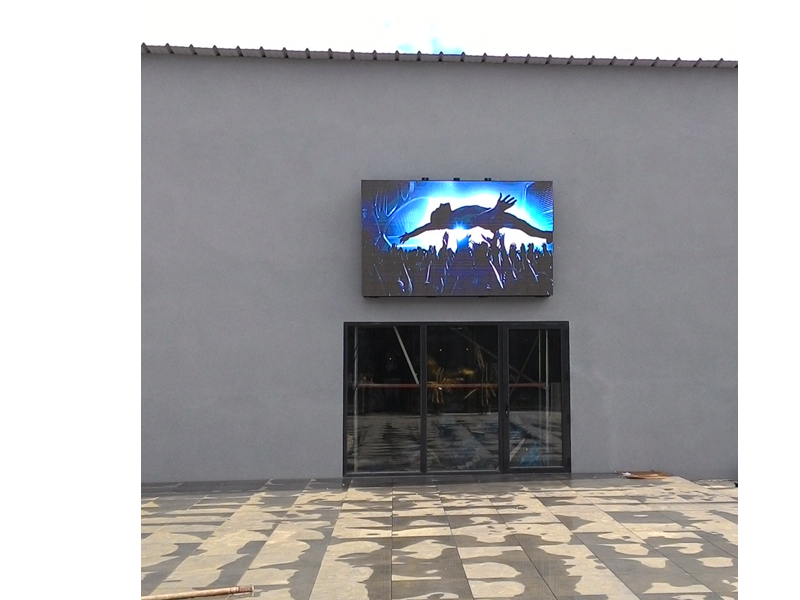 Installation d’un écran hd OUTDOOR SHENZHEN Multimédia