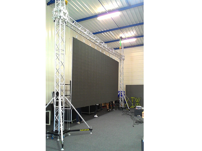 Ecran géant à LED DIP événementiel de 22 m²