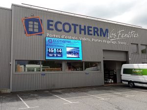 ecran géant exterieur enseigne
