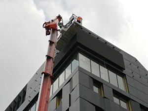 Ecran géant exterieur enseigne
