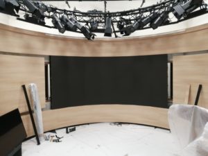 Ecran LED plateau TV