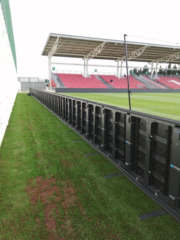 Armoire led publicité stade 1